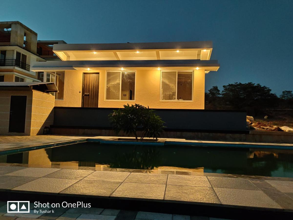 Royal Meadows Igatpuri 2Bhk Poolside Villa المظهر الخارجي الصورة