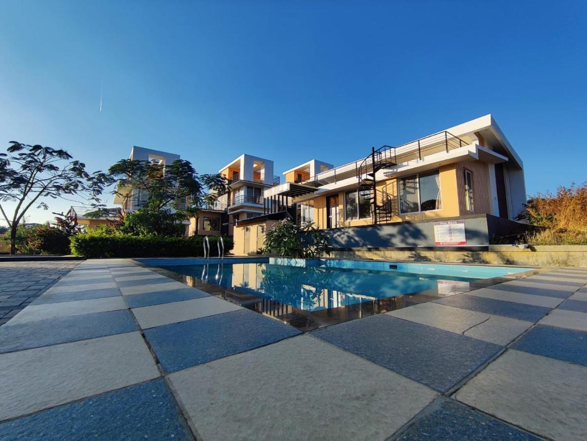Royal Meadows Igatpuri 2Bhk Poolside Villa المظهر الخارجي الصورة