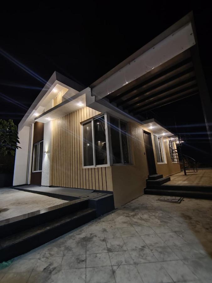 Royal Meadows Igatpuri 2Bhk Poolside Villa المظهر الخارجي الصورة