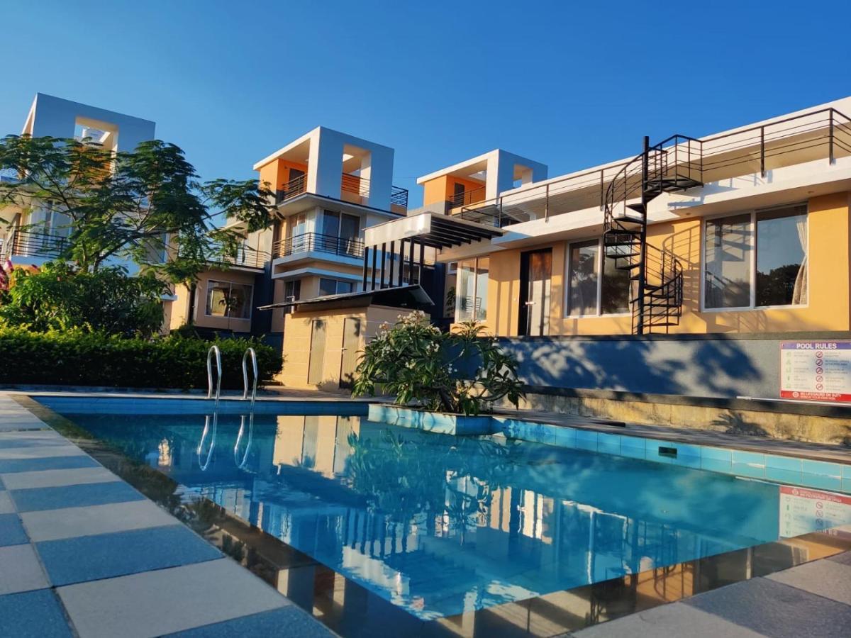 Royal Meadows Igatpuri 2Bhk Poolside Villa المظهر الخارجي الصورة